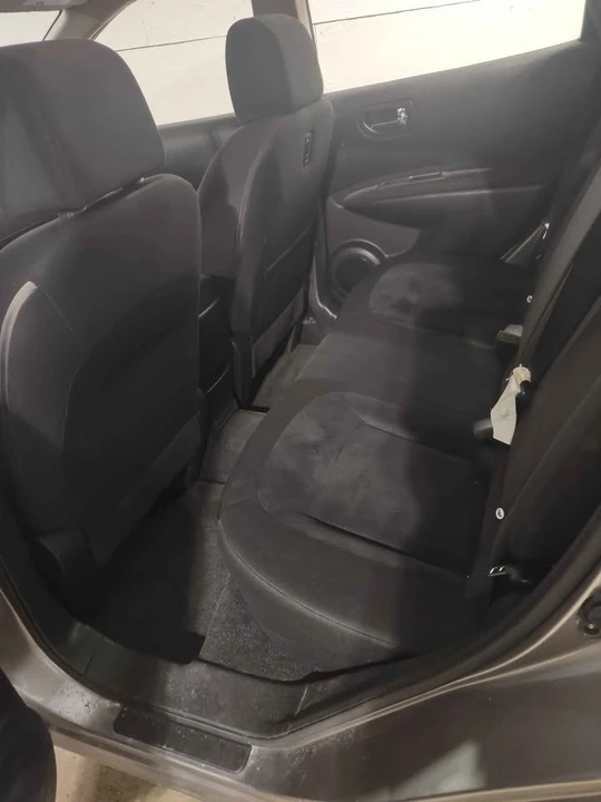 2009 Nissan Rogue - Image 5 of 9