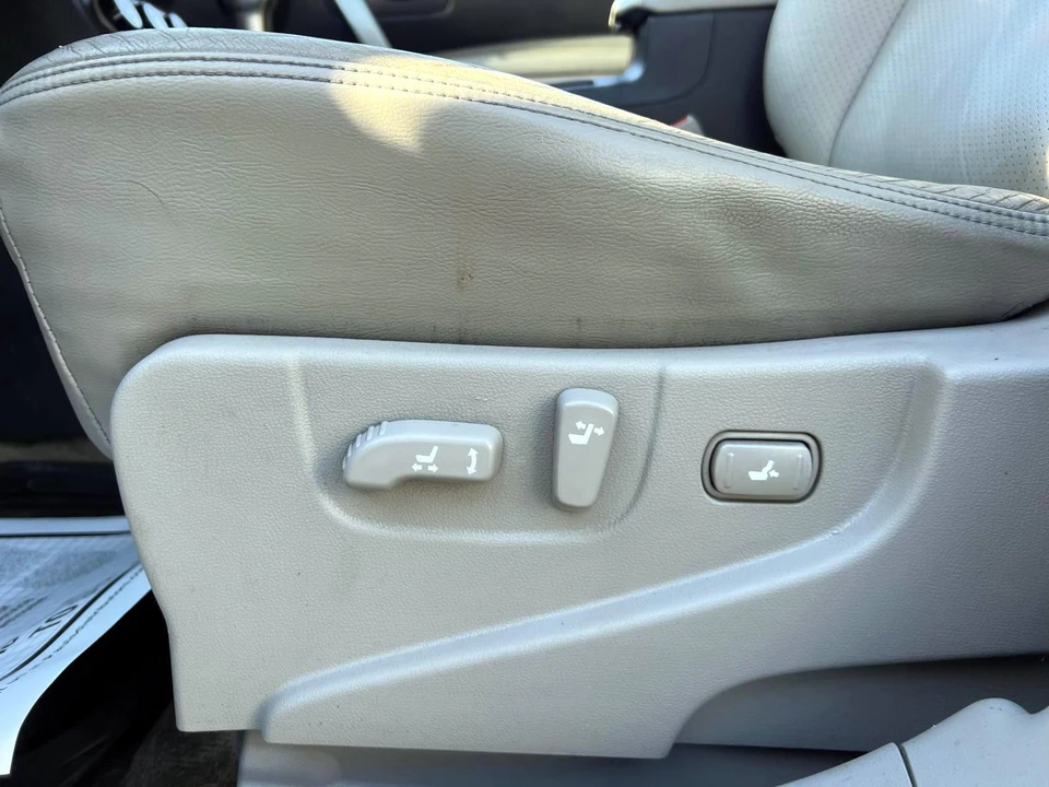 2009 Nissan Rogue - Image 13 of 21