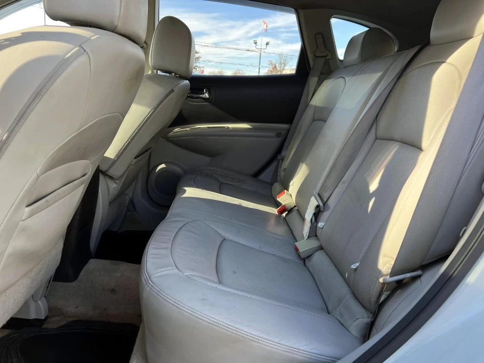 2009 Nissan Rogue - Image 11 of 21
