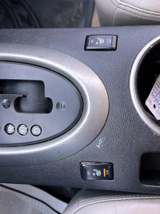 2009 Nissan Rogue - Image 18 of 21