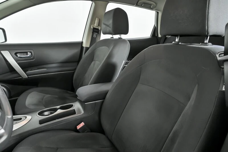 2009 Nissan Rogue - Image 18 of 21