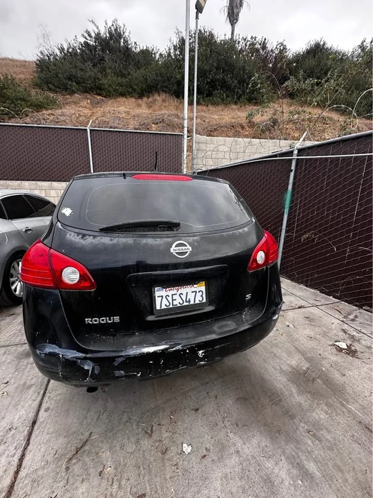 2009 Nissan Rogue - Image 4 of 5