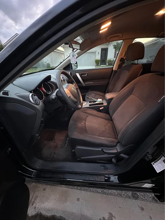 2009 Nissan Rogue - Image 11 of 15