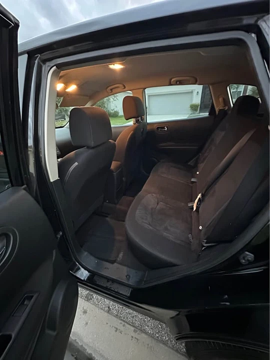 2009 Nissan Rogue - Image 10 of 15