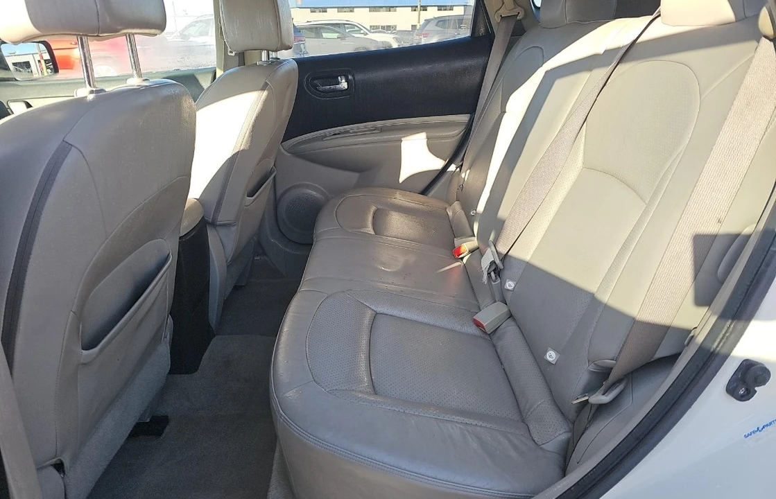 2009 Nissan Rogue - Image 11 of 12