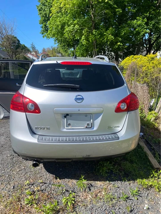 2009 Nissan Rogue - Image 3 of 6