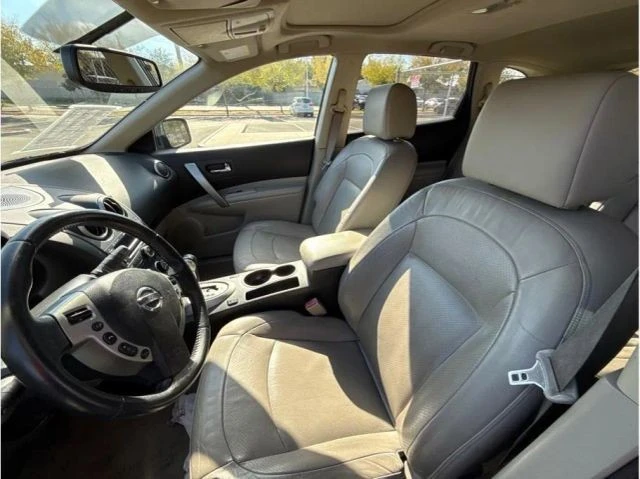 2009 Nissan Rogue - Image 7 of 8