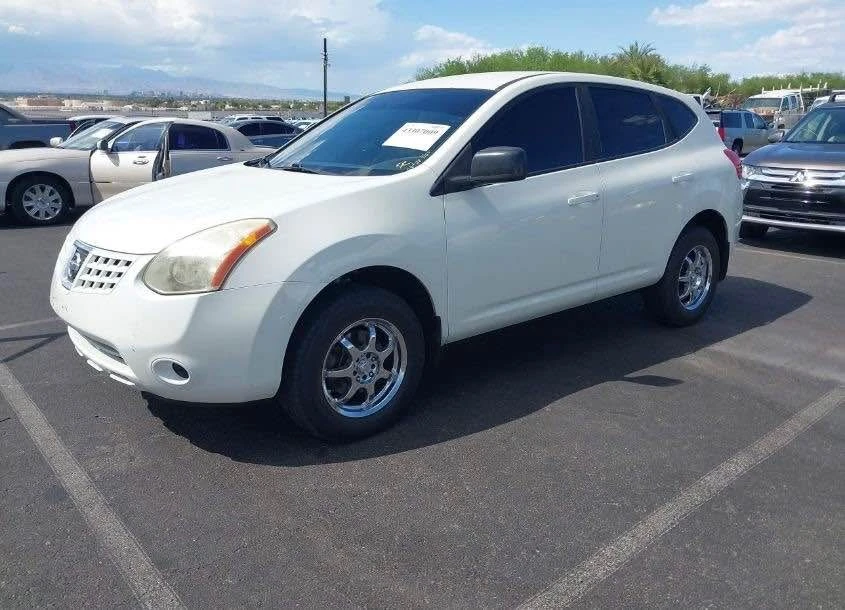 2009 Nissan Rogue - Image 2 of 5