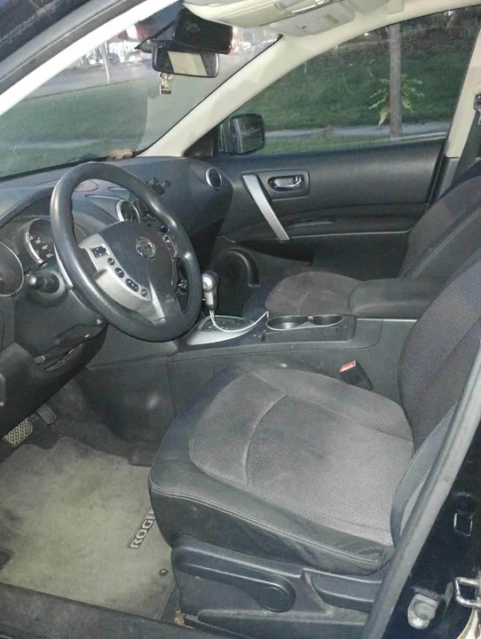 2009 Nissan Rogue - Image 5 of 8