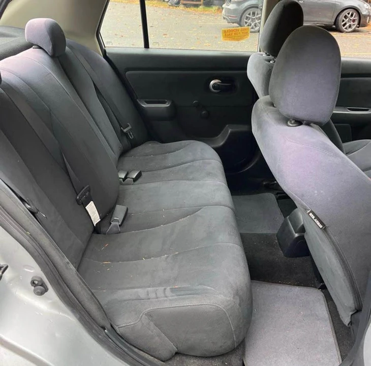 2009 Nissan Versa - Image 2 of 8