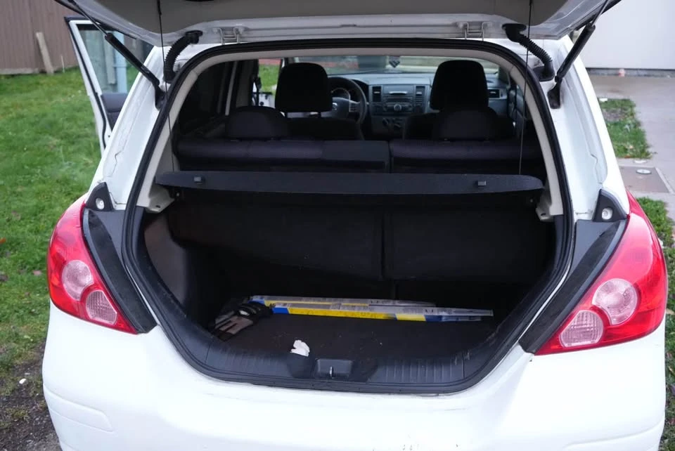 2009 Nissan Versa - Image 12 of 14