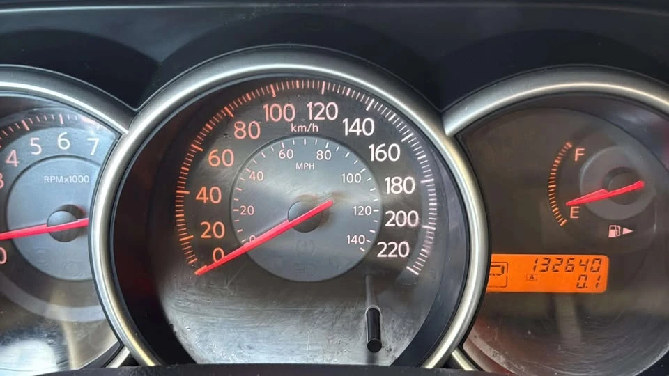 2009 Nissan Versa - Image 14 of 17