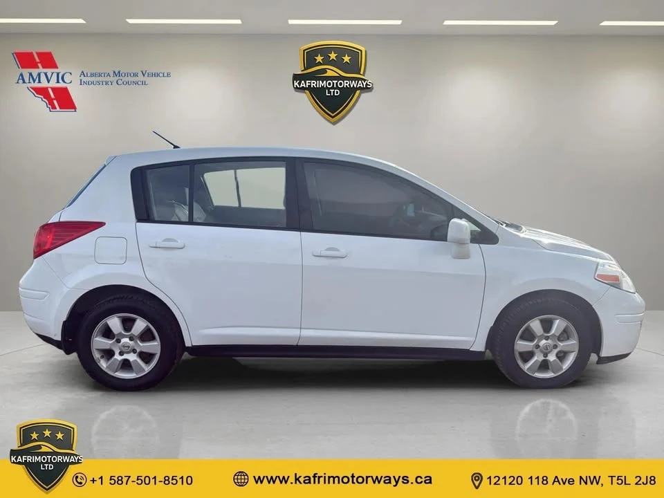 2009 Nissan Versa - Image 10 of 17