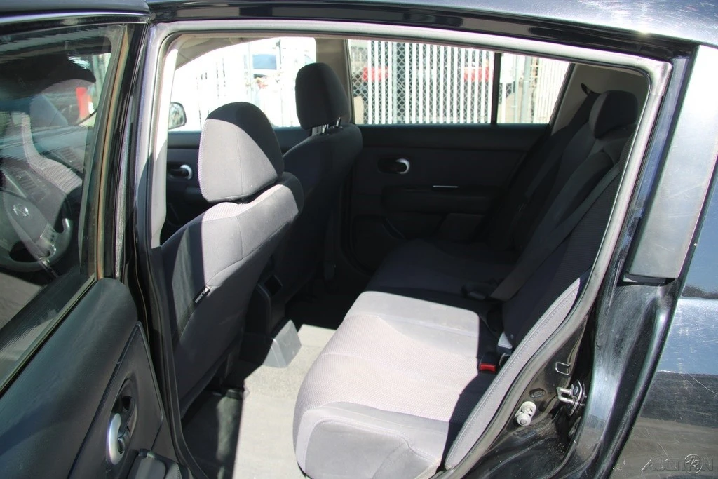 2009 Nissan Versa - Image 19 of 21