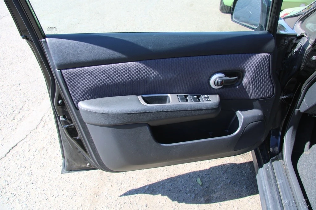 2009 Nissan Versa - Image 12 of 21