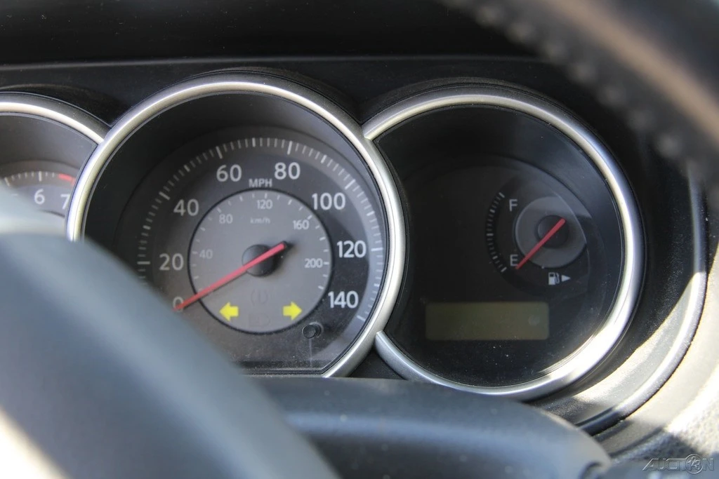 2009 Nissan Versa - Image 15 of 21