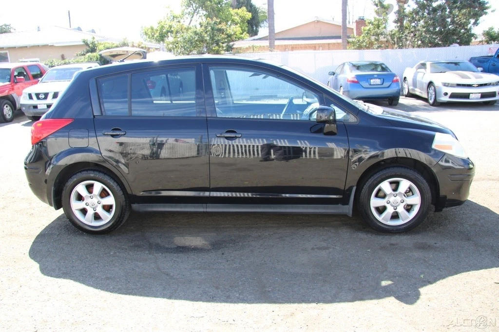 2009 Nissan Versa - Image 9 of 21