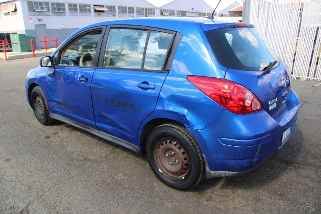 2009 Nissan Versa - Image 4 of 21