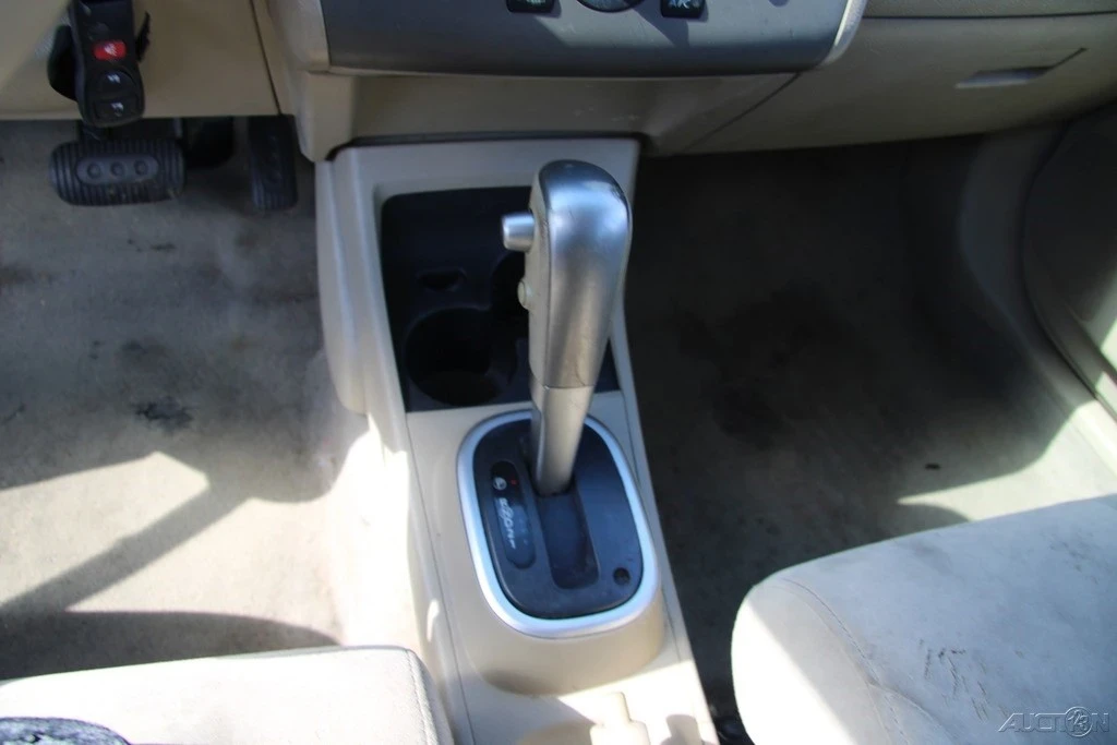 2009 Nissan Versa - Image 17 of 21