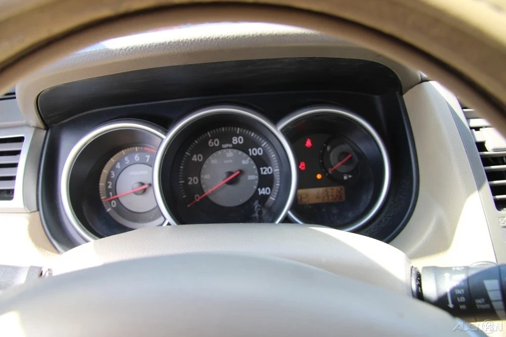 2009 Nissan Versa - Image 14 of 21