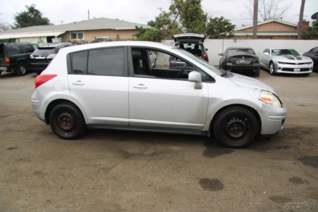 2009 Nissan Versa - Image 7 of 21