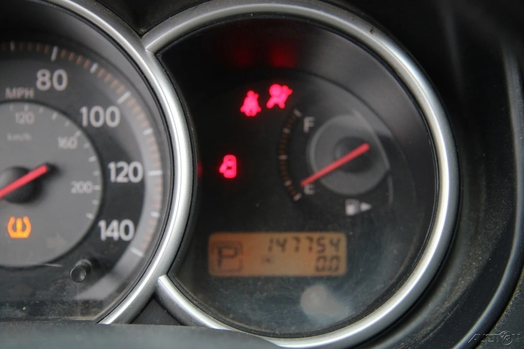 2009 Nissan Versa - Image 15 of 21