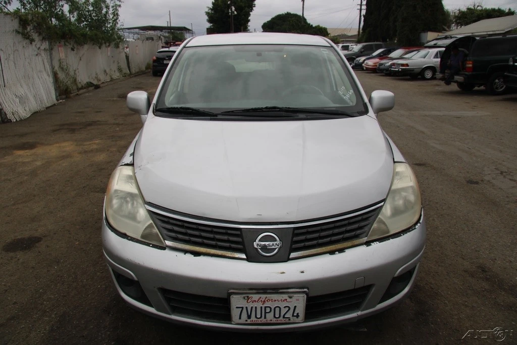 2009 Nissan Versa - Image 9 of 21