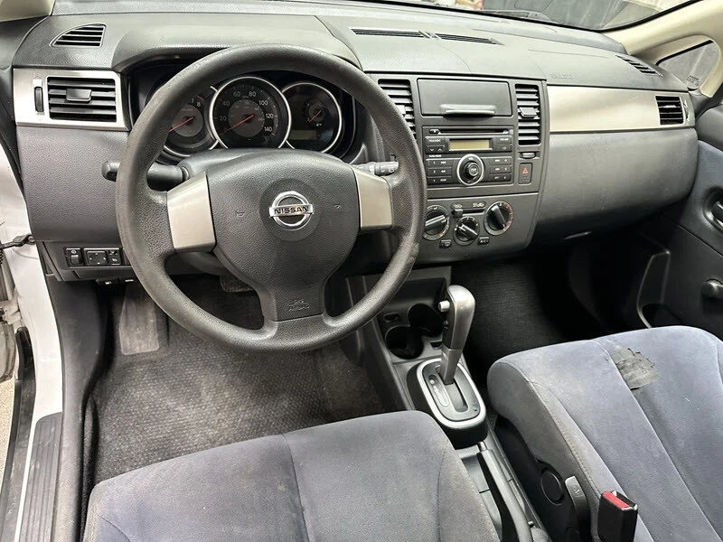 2009 Nissan Versa - Image 9 of 21