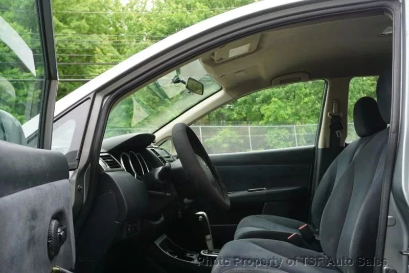 2009 Nissan Versa - Image 12 of 12