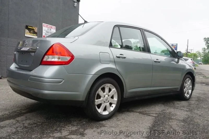 2009 Nissan Versa - Image 7 of 12