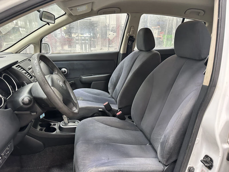 2009 Nissan Versa - Image 12 of 12