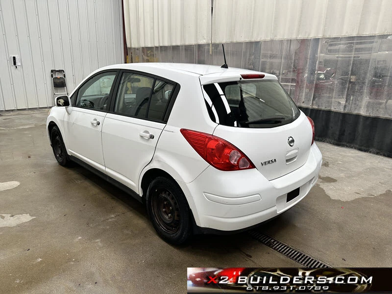 2009 Nissan Versa - Image 6 of 12
