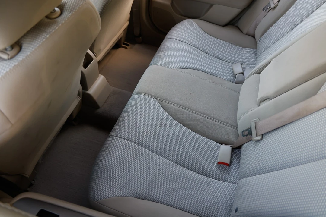 2009 Nissan Versa - Image 10 of 12