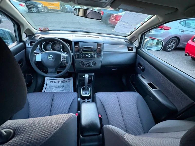 2009 Nissan Versa - Image 6 of 10