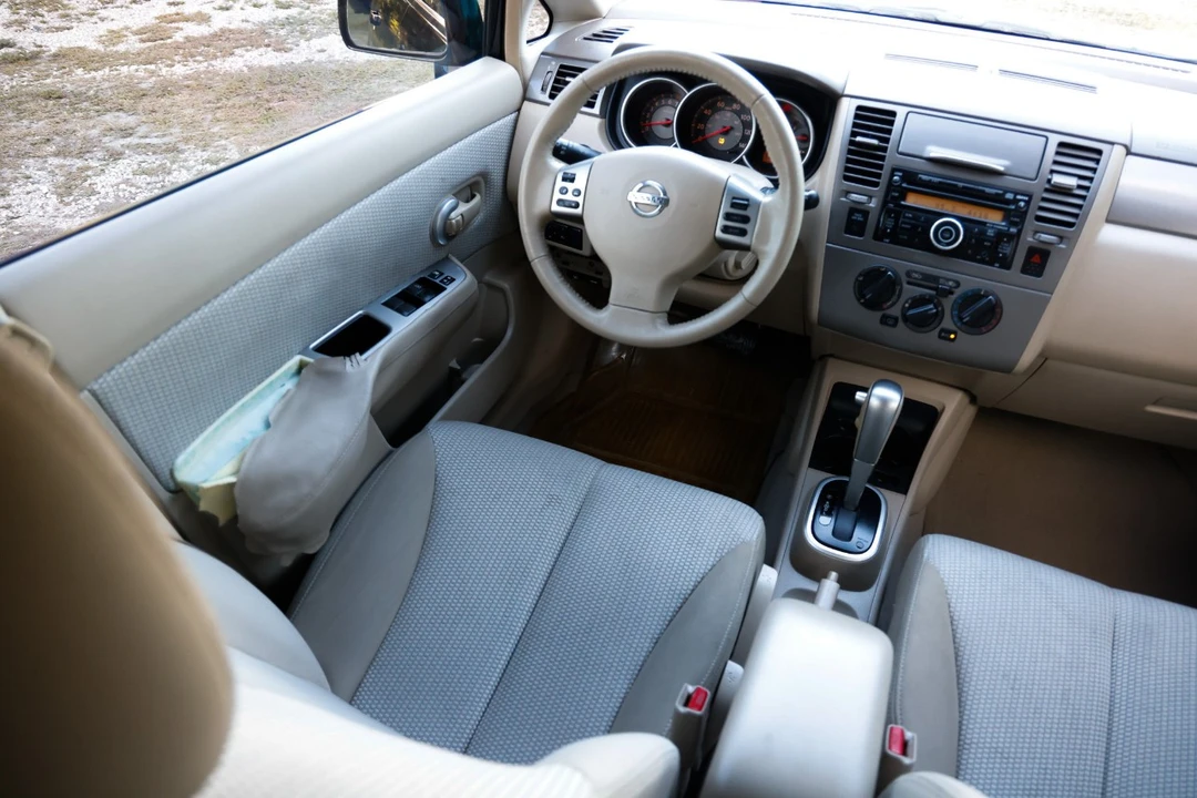 2009 Nissan Versa - Image 20 of 21