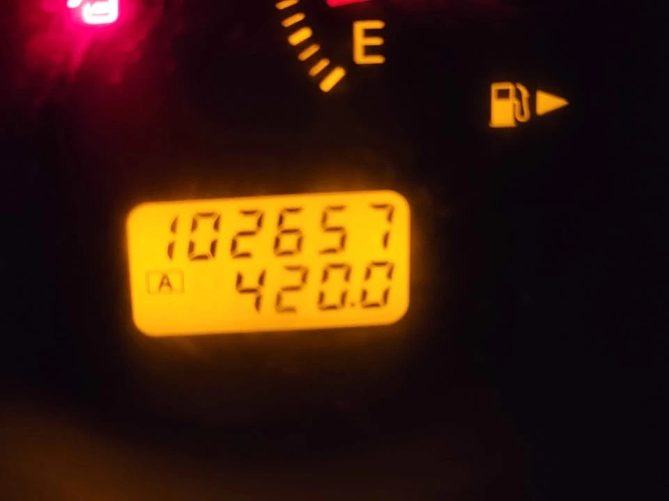 2009 Nissan Versa - Image 13 of 20