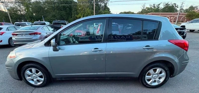 2009 Nissan Versa - Image 2 of 10