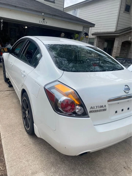 2009 Nissan Altima 4th Gen - Image 2 of 2