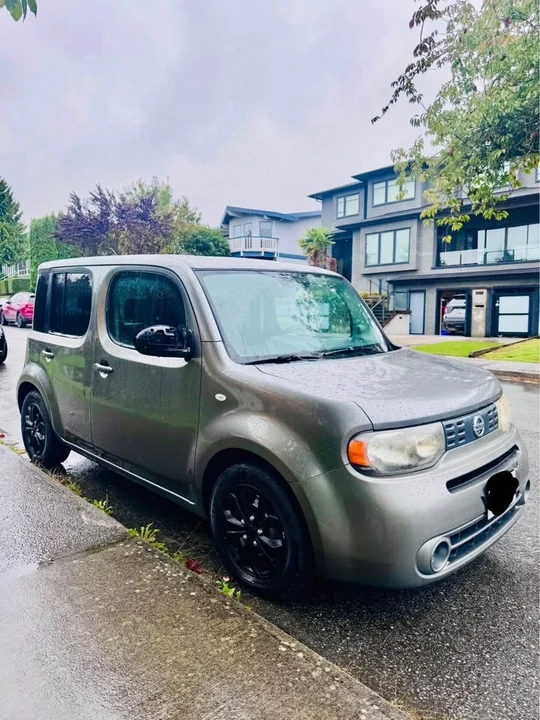 2009 Nissan Cube - Image 2 of 13