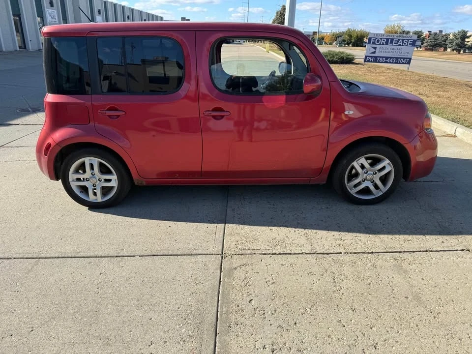 2009 Nissan Cube - Image 2 of 10