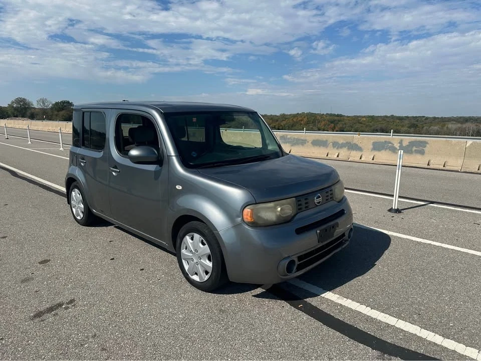 2009 Nissan Cube - Image 2 of 5