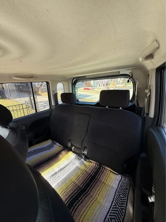 2009 Nissan Cube - Image 5 of 6
