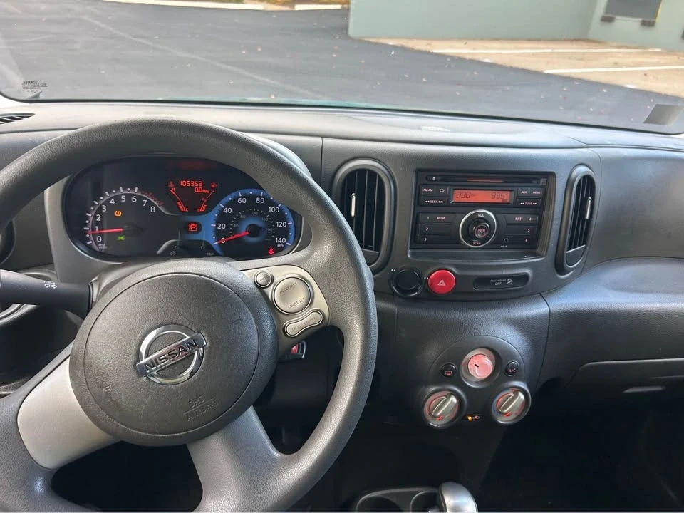 2009 Nissan Cube - Image 16 of 17