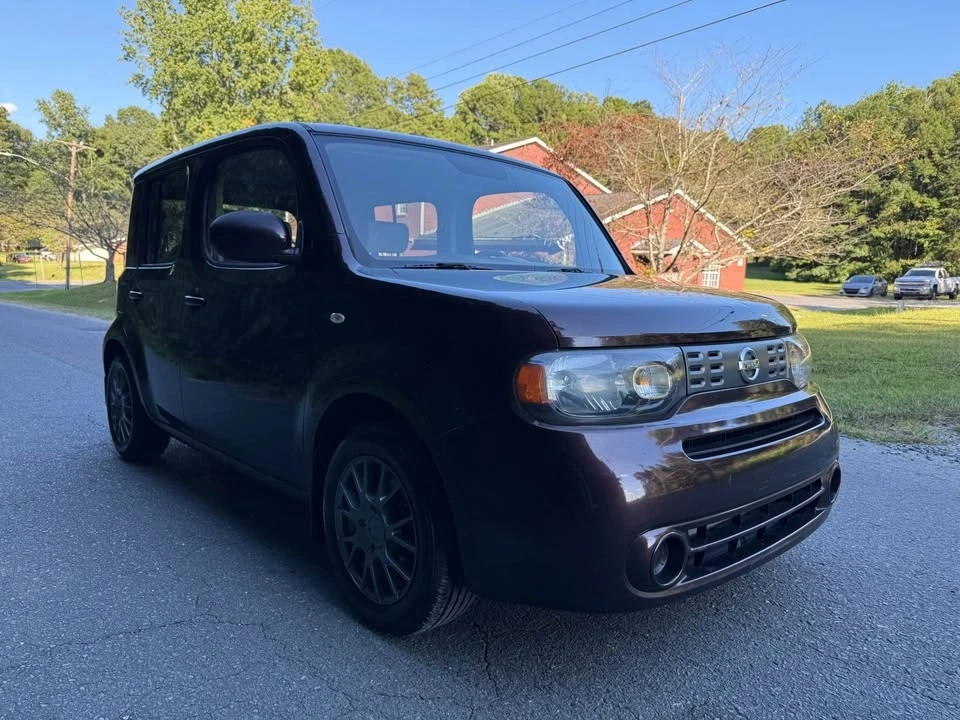 2009 Nissan Cube - Image 2 of 11