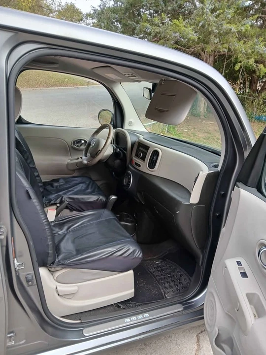 2009 Nissan Cube - Image 14 of 16
