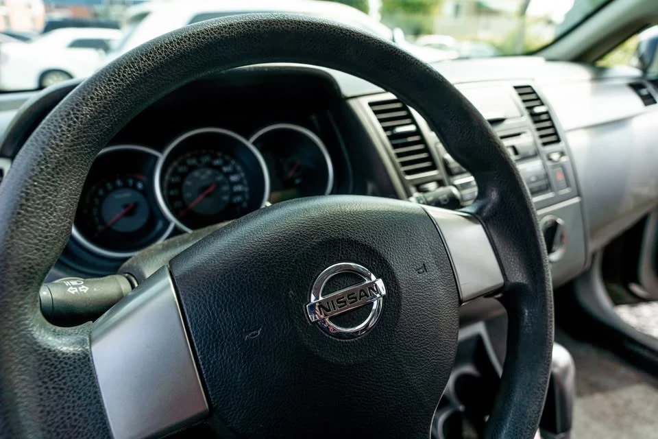 2009 Nissan Versa - Image 14 of 15