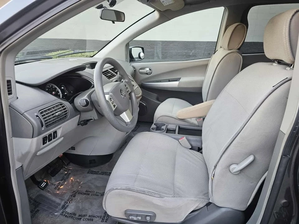 2009 Nissan Quest - Image 10 of 17