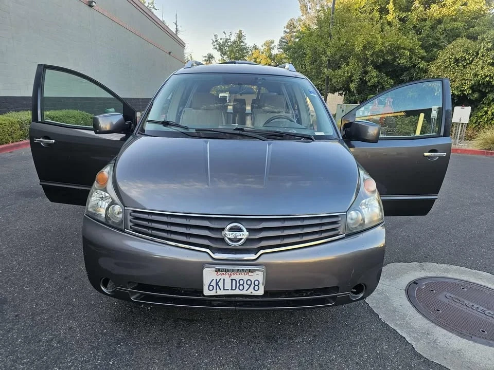 2009 Nissan Quest - Image 9 of 17