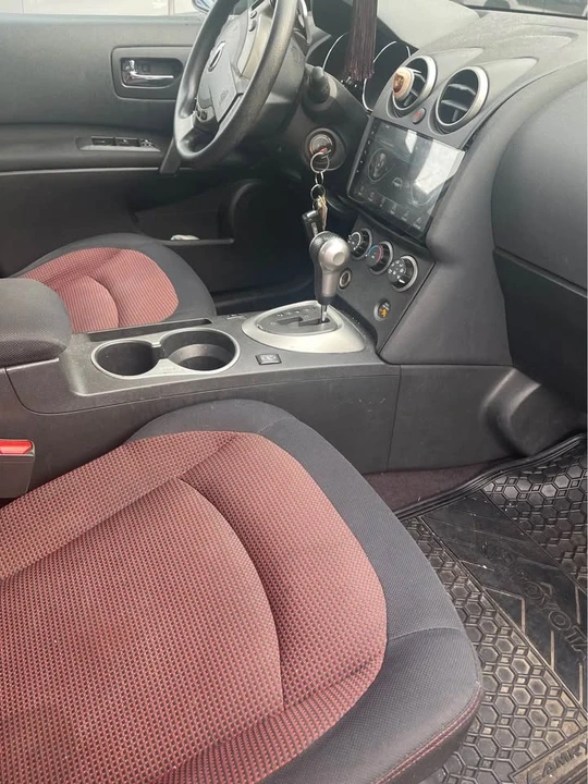 2009 Nissan Rogue - Image 10 of 16