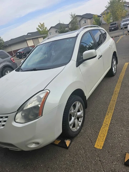 2009 Nissan Rogue - Image 9 of 13